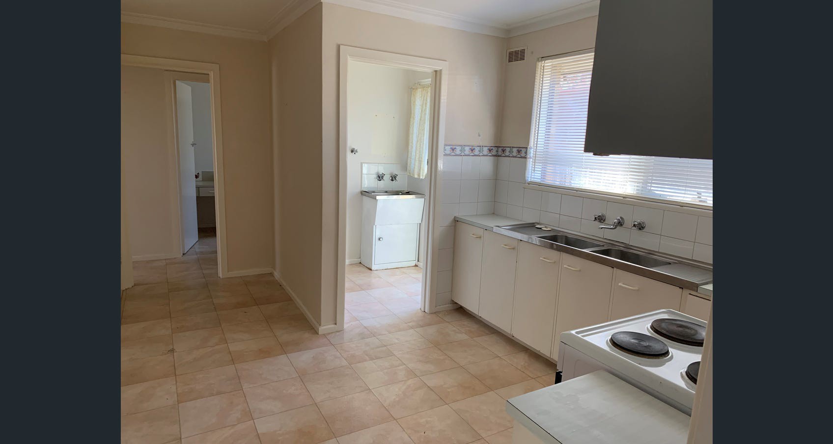 2/2 Walker Avenue, Mitcham, VIC 3132, Mitcham - Thumbnail 2