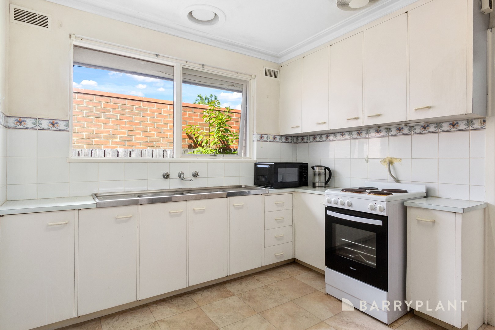 2/2 Walker Avenue, Mitcham, VIC 3132, Mitcham - Thumbnail 3