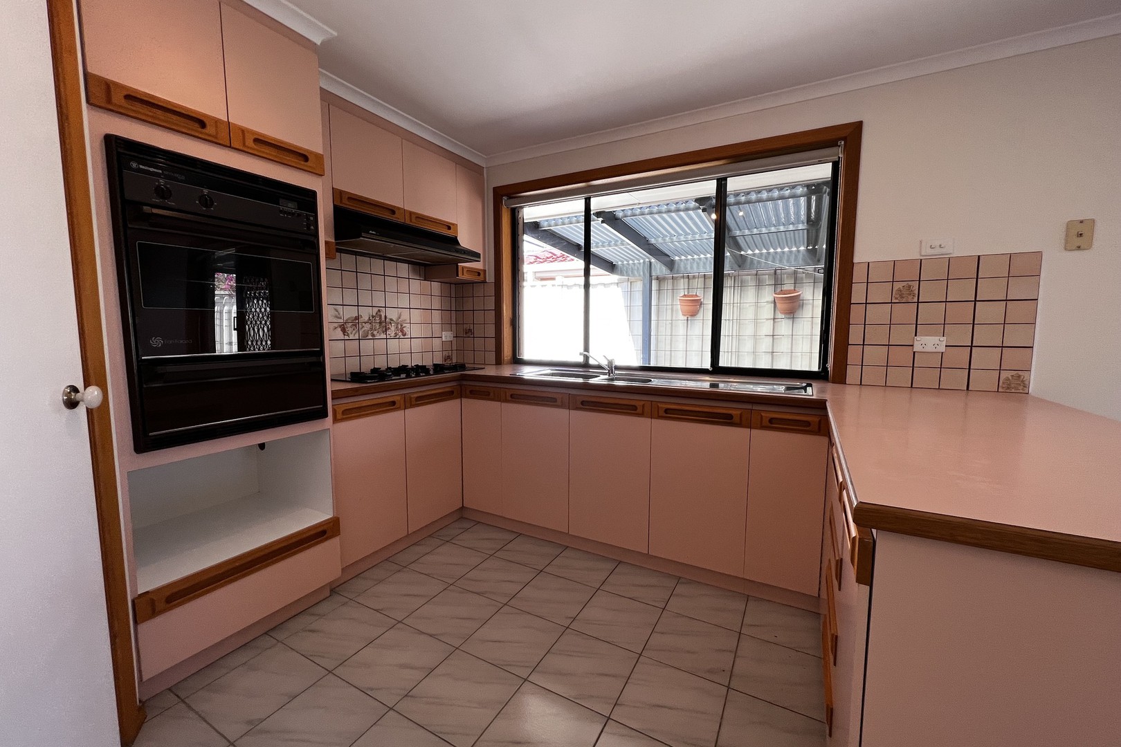 2/2 Young Court, Delahey, VIC 3037, Delahey - Thumbnail 3