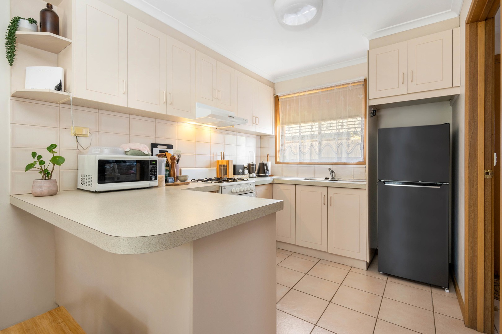 2/20 Mulquiney Crescent, Highton, VIC 3216 - Thumbnail 2 - 18/02/2025