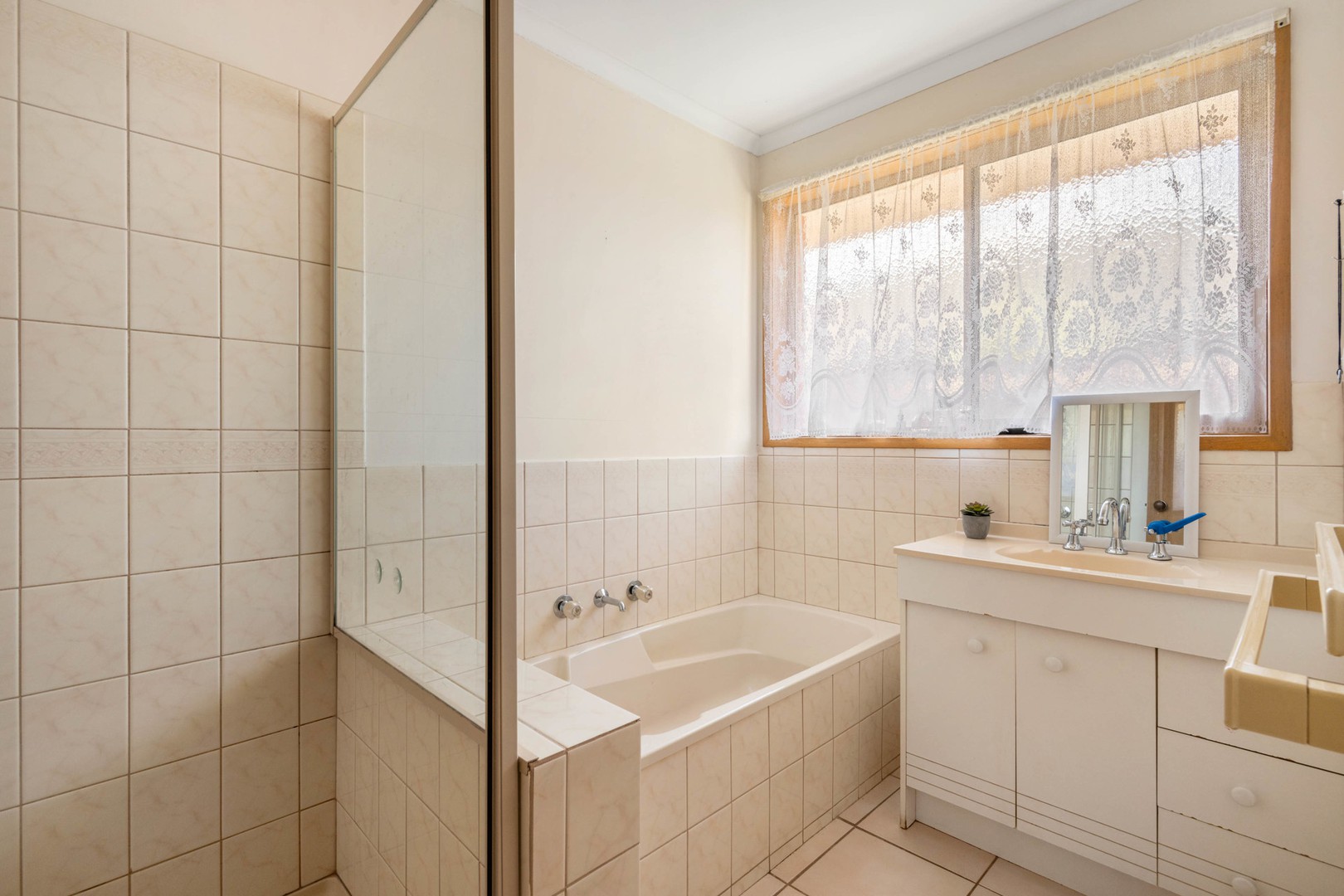 2/20 Mulquiney Crescent, Highton, VIC 3216, Highton - Thumbnail 7