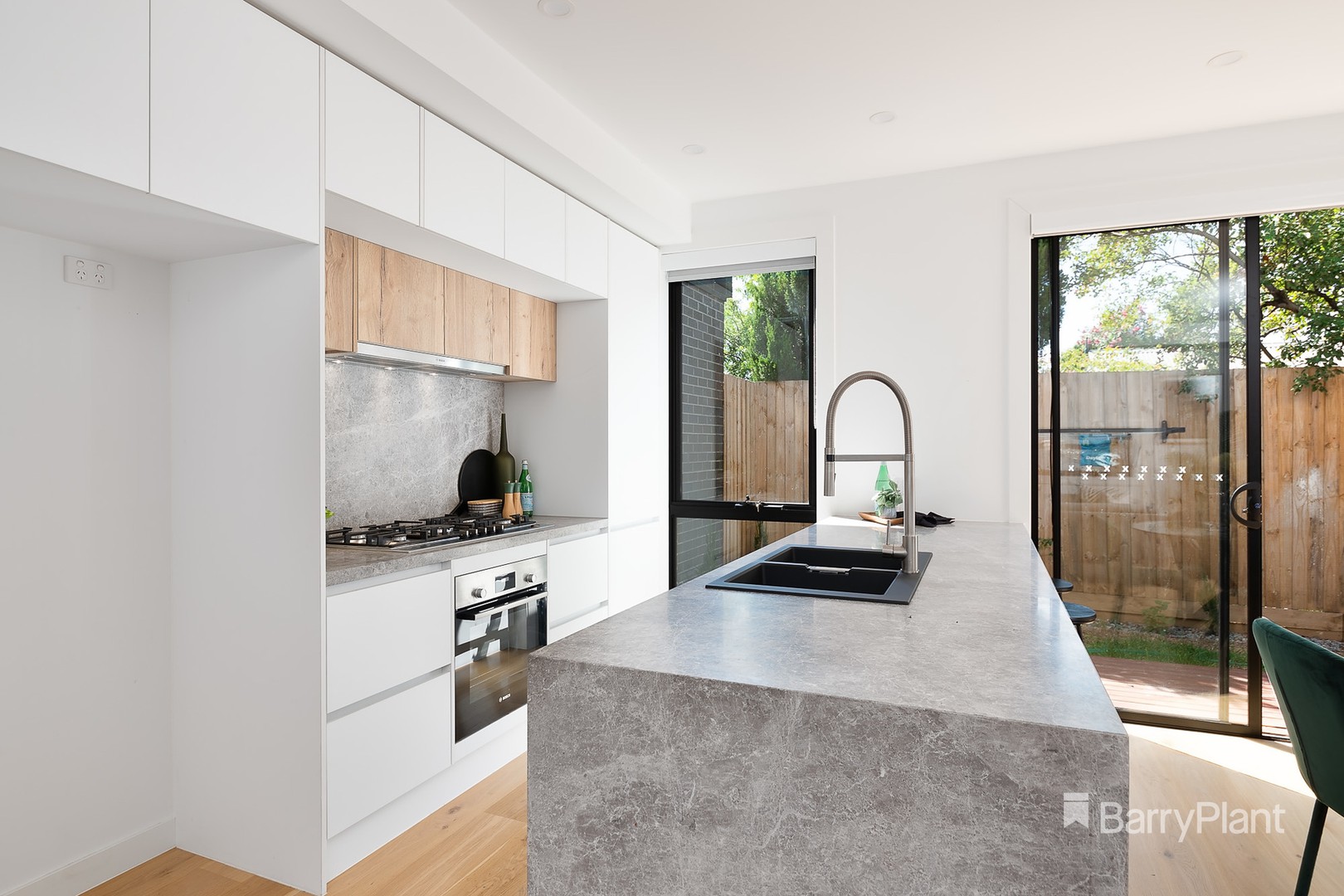 2/20 Murphy Street, Oak Park, VIC 3046, Oak Park - Thumbnail 4