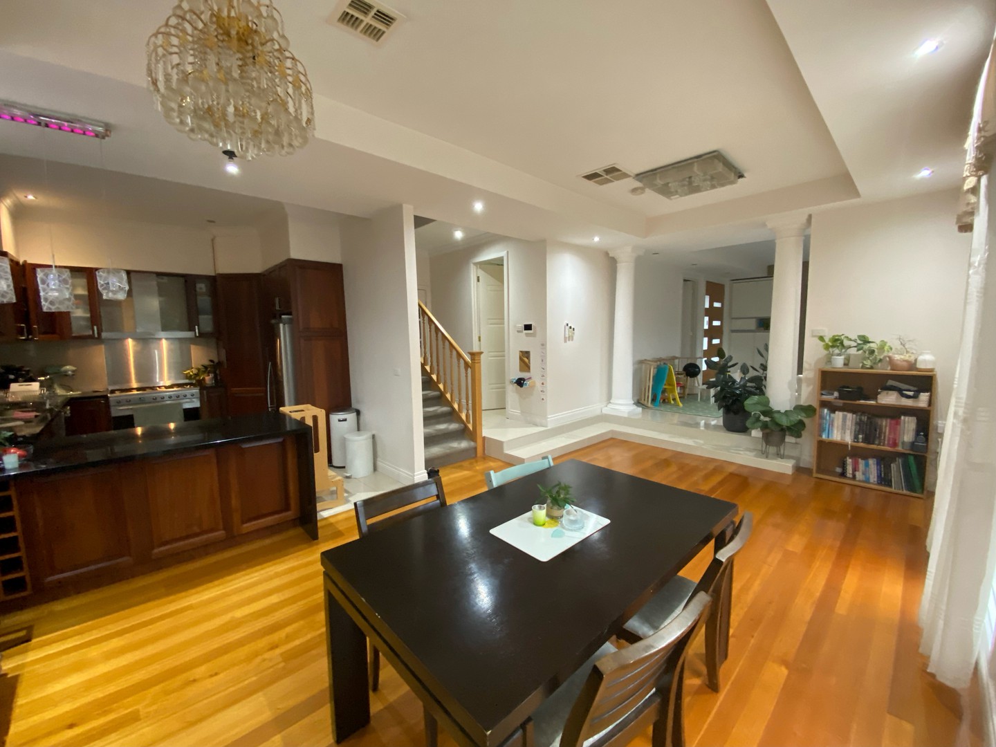 2/20 Pendle Street, Box Hill, VIC 3128, Box Hill - Thumbnail 2