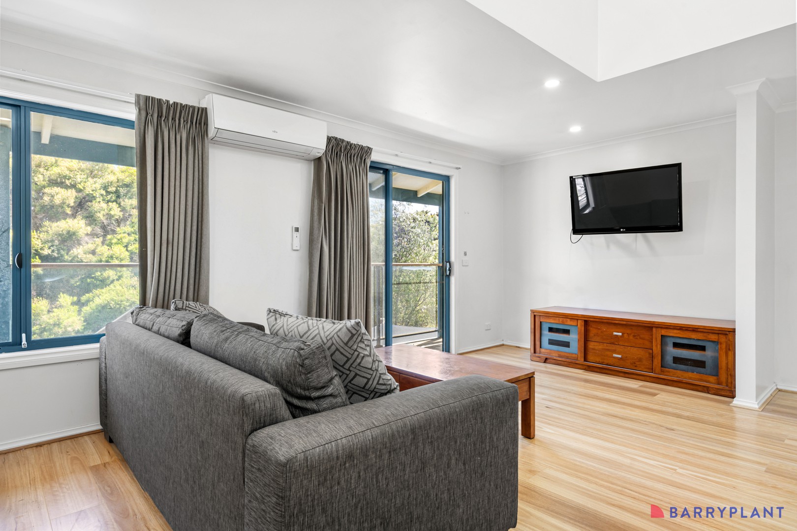 2/204 Thompson Avenue, Cowes, VIC 3922 - Thumbnail 2 - 15/01/2026