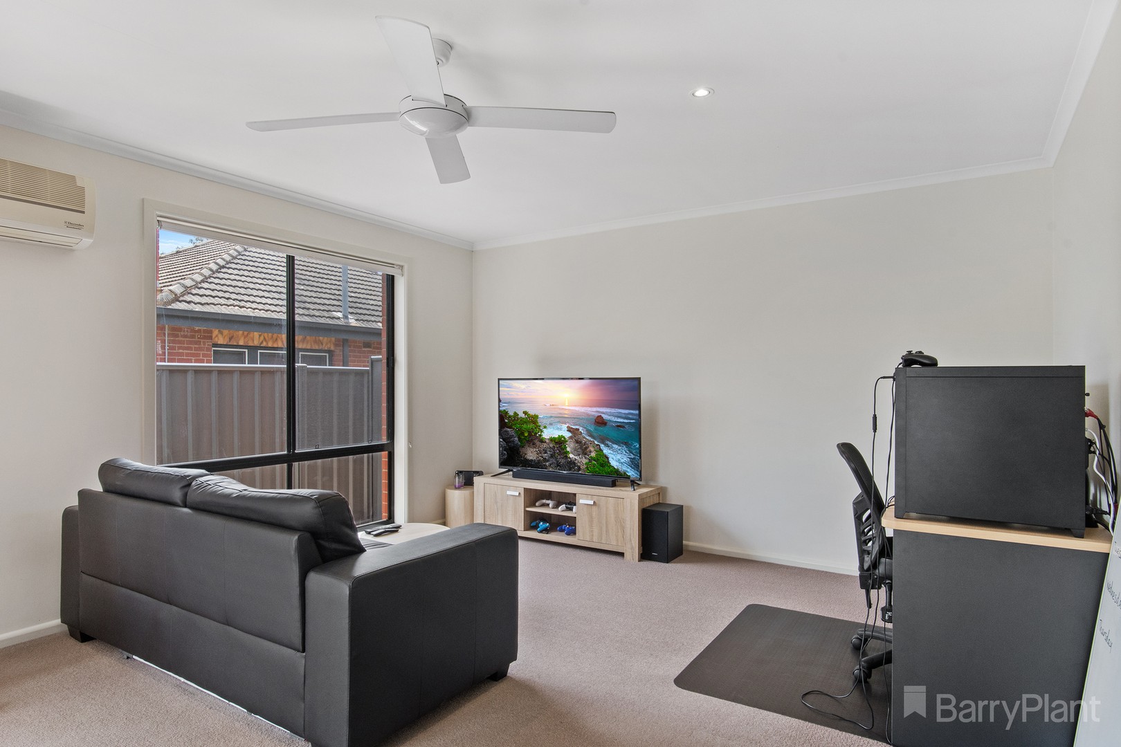 2/206 Neale StreetFlora Hill, VIC 3550, Flora Hill - Thumbnail 3