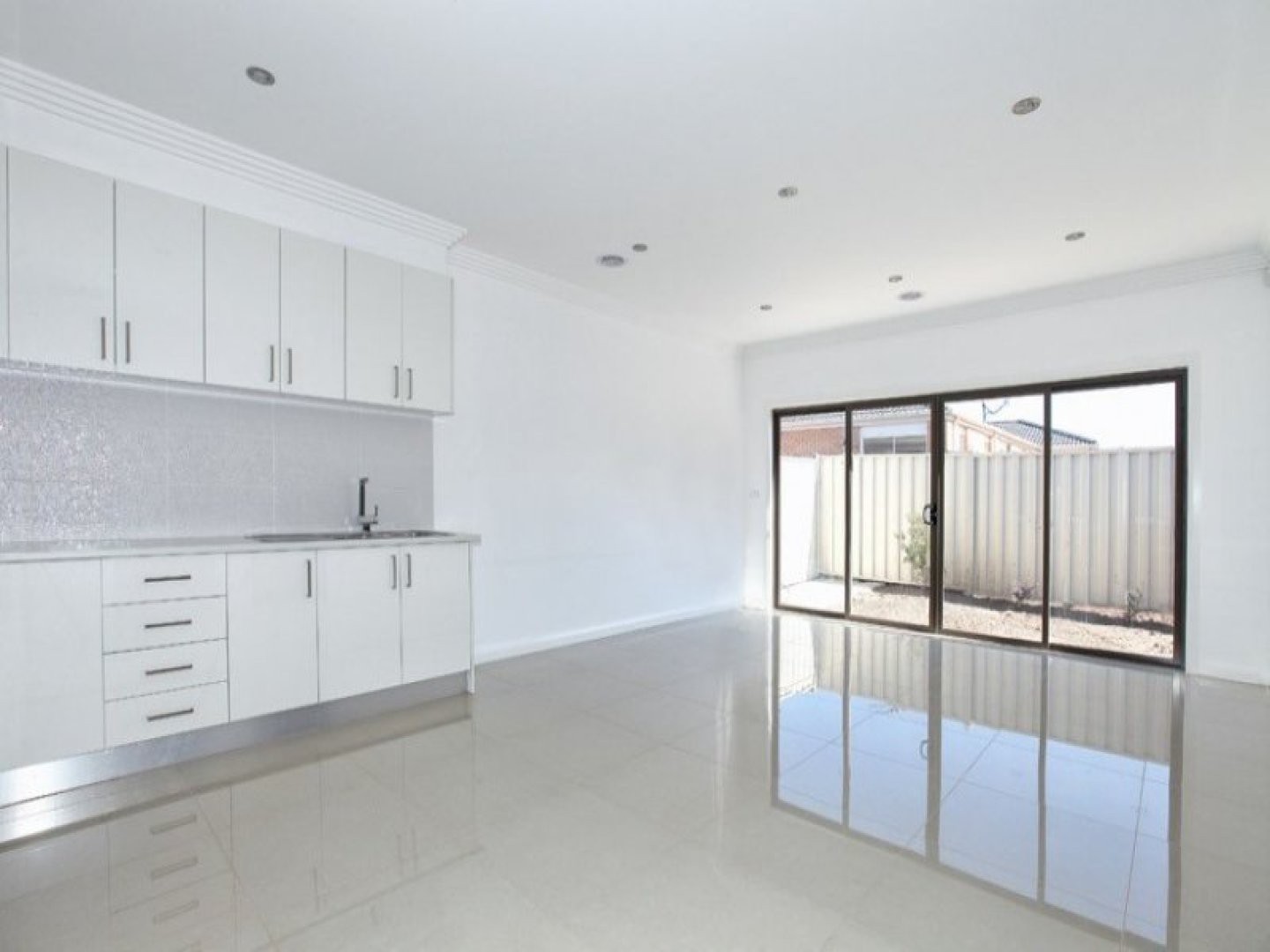 2/21 Cable Circuit, Craigieburn, VIC 3064, Craigieburn - Thumbnail 2