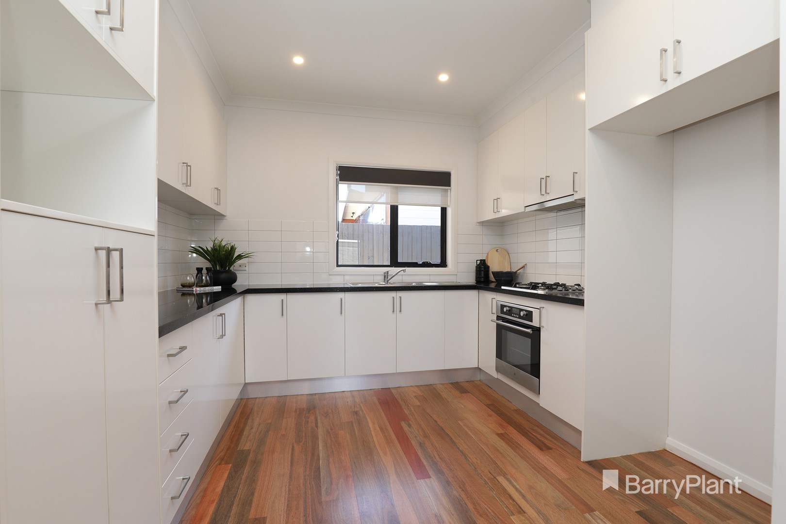 2/21 Caringa StreetPascoe Vale, VIC 3044, Pascoe Vale - Thumbnail 3