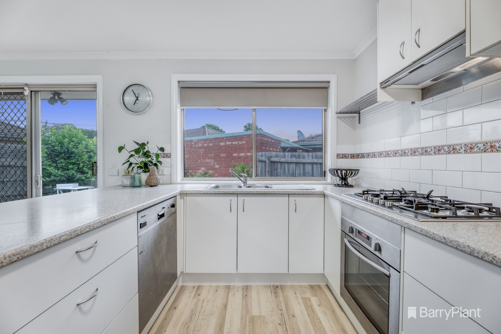 2/21 Leigh Road, Croydon, VIC 3136, Croydon - Thumbnail 4