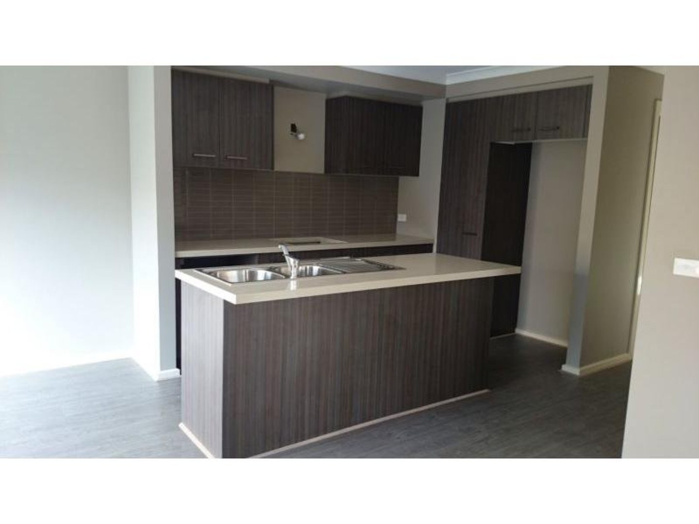 2/21 Leveque Loop, Craigieburn, VIC 3064 - Thumbnail 1 - 05/01/2026