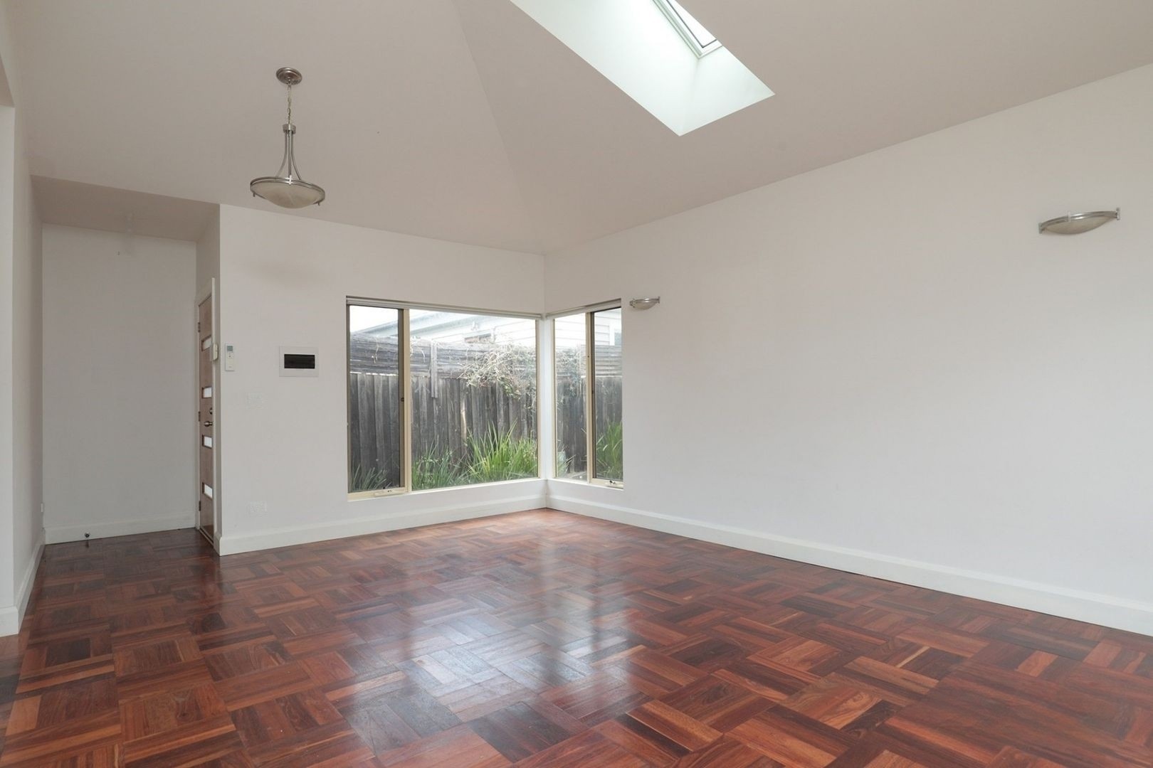 2/21 Milton Street, West Footscray, VIC 3012 - Thumbnail 1 - 30/04/2026