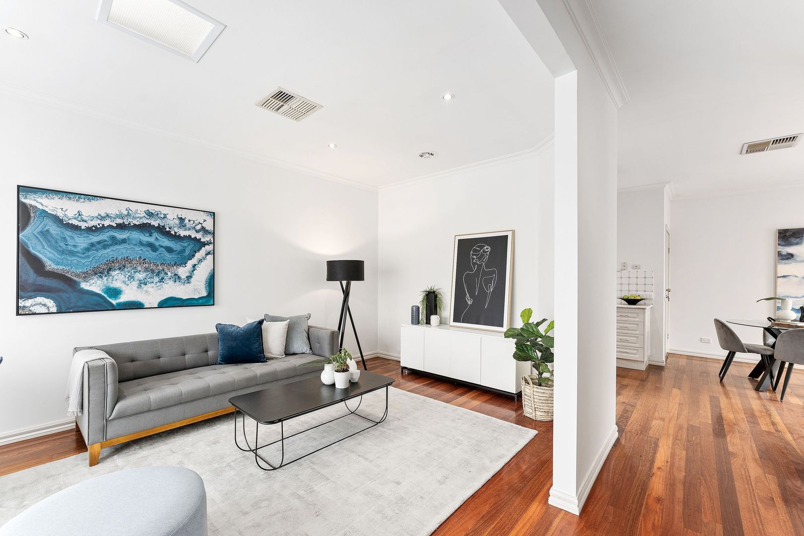 2/21 Ross Street, Niddrie, VIC 3042, Niddrie - Thumbnail 2