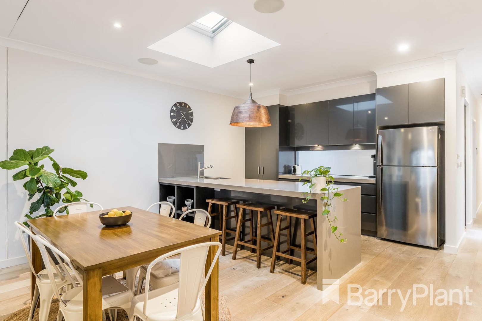 2/21 Stinton AvenueNewtown, VIC 3220  - Leased, Newtown - Thumbnail 3