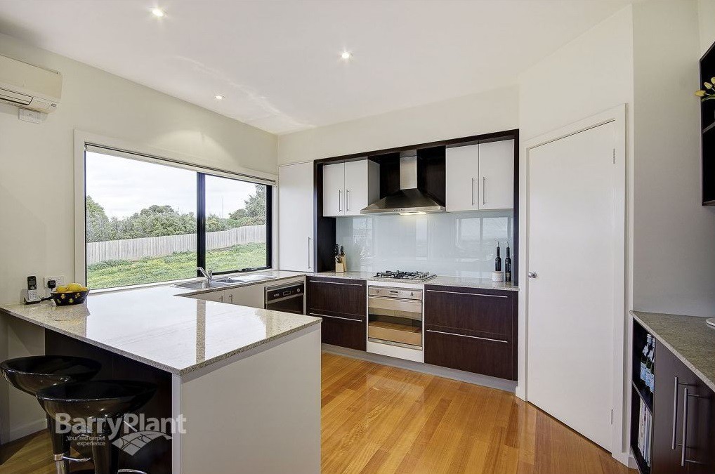 2/21 Wallaroo Way, Highton, VIC 3216, Highton - Thumbnail 2