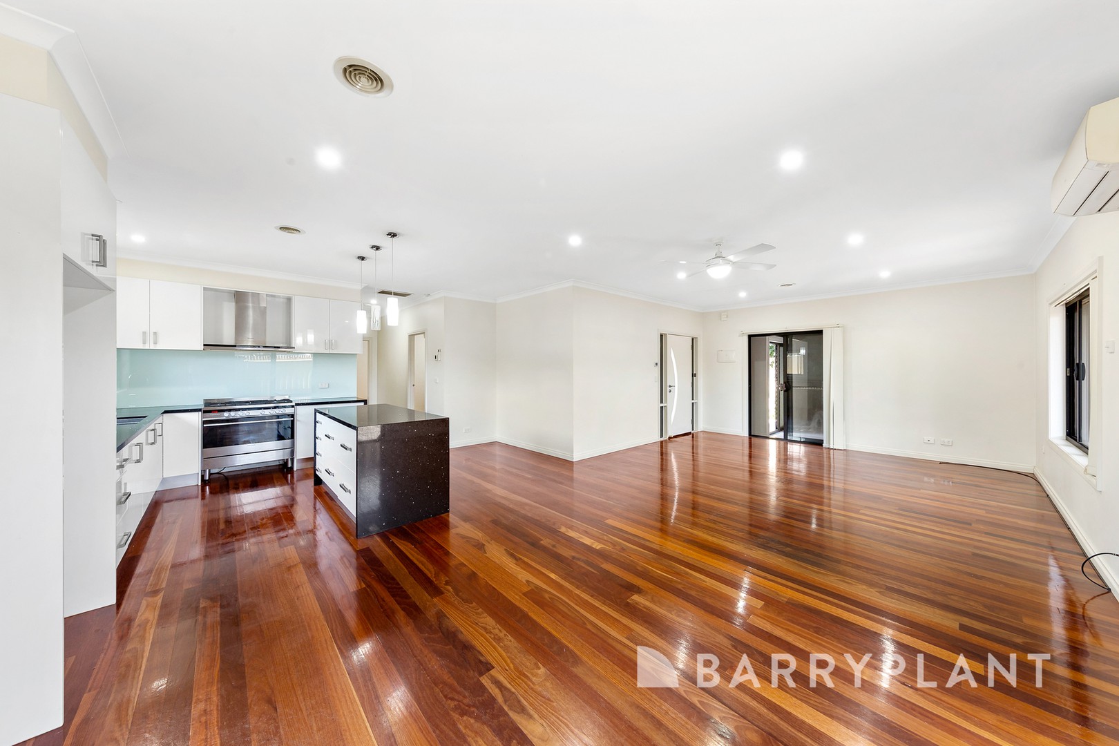 2/21 Walmer Avenue, St Albans, VIC 3021, St Albans - Thumbnail 3