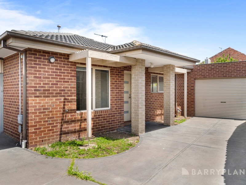 2/215 Spring Street, Reservoir, VIC 3073 - Image - 02/12/2025