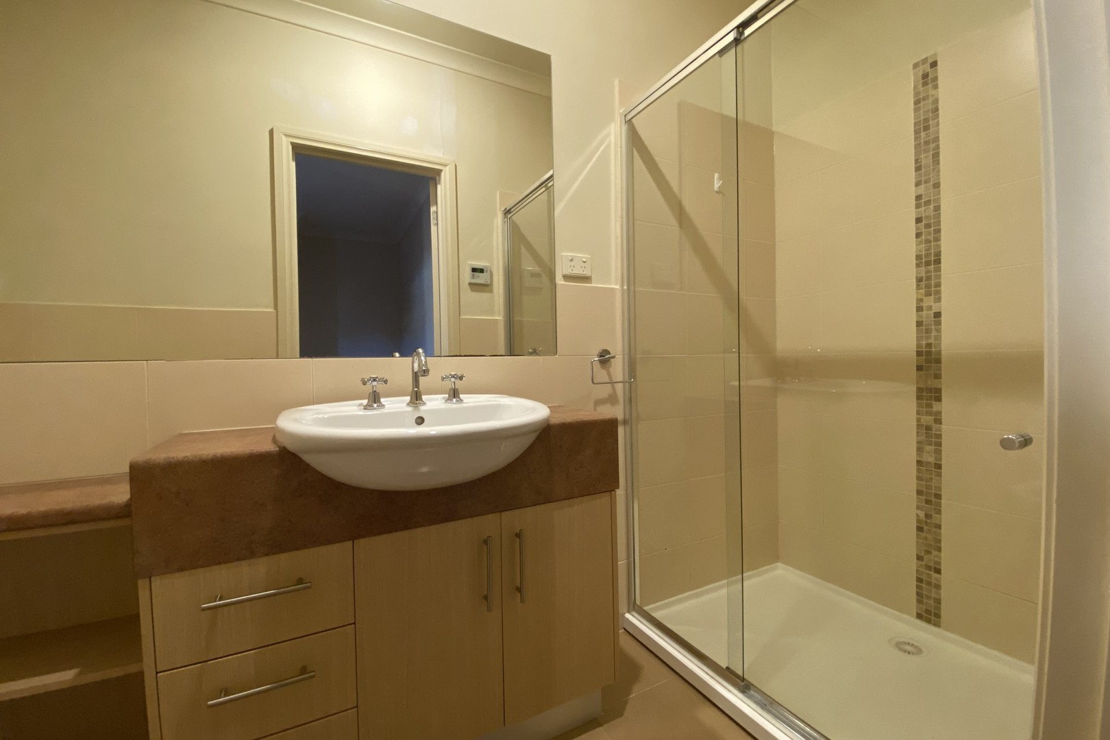 2/22 Boldrewood Parade, Reservoir, VIC 3073, Reservoir - Thumbnail 3