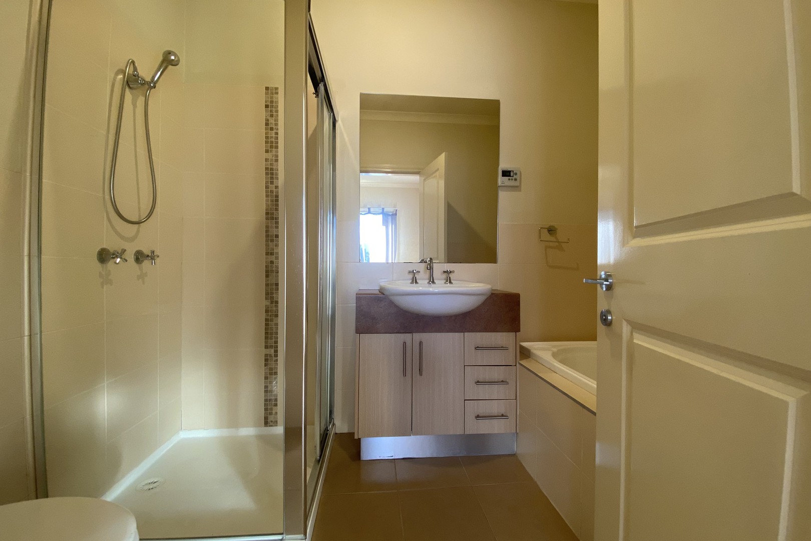 2/22 Boldrewood Parade, Reservoir, VIC 3073, Reservoir - Thumbnail 5