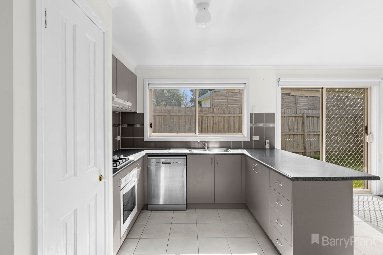 2/22 Cameron Way, Pakenham, VIC 3810, Pakenham - Thumbnail 3