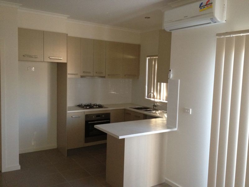 2/22 Dickens Street, Lalor, VIC 3075, Lalor - Thumbnail 2