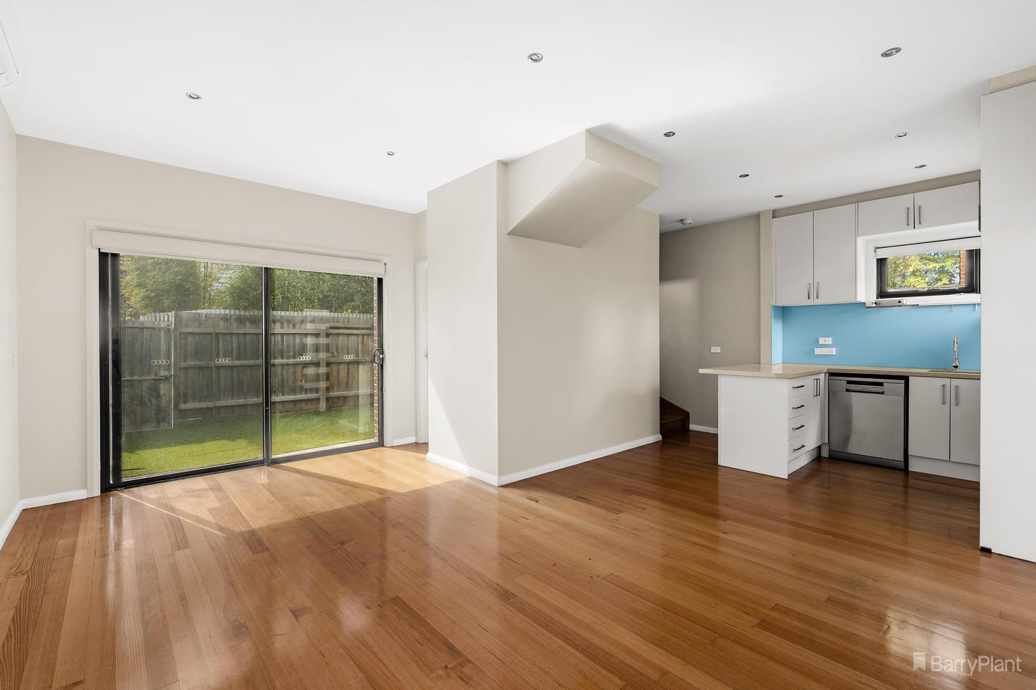 2/22 Maivary Lane, Northcote, VIC 3070, Northcote - Thumbnail 2