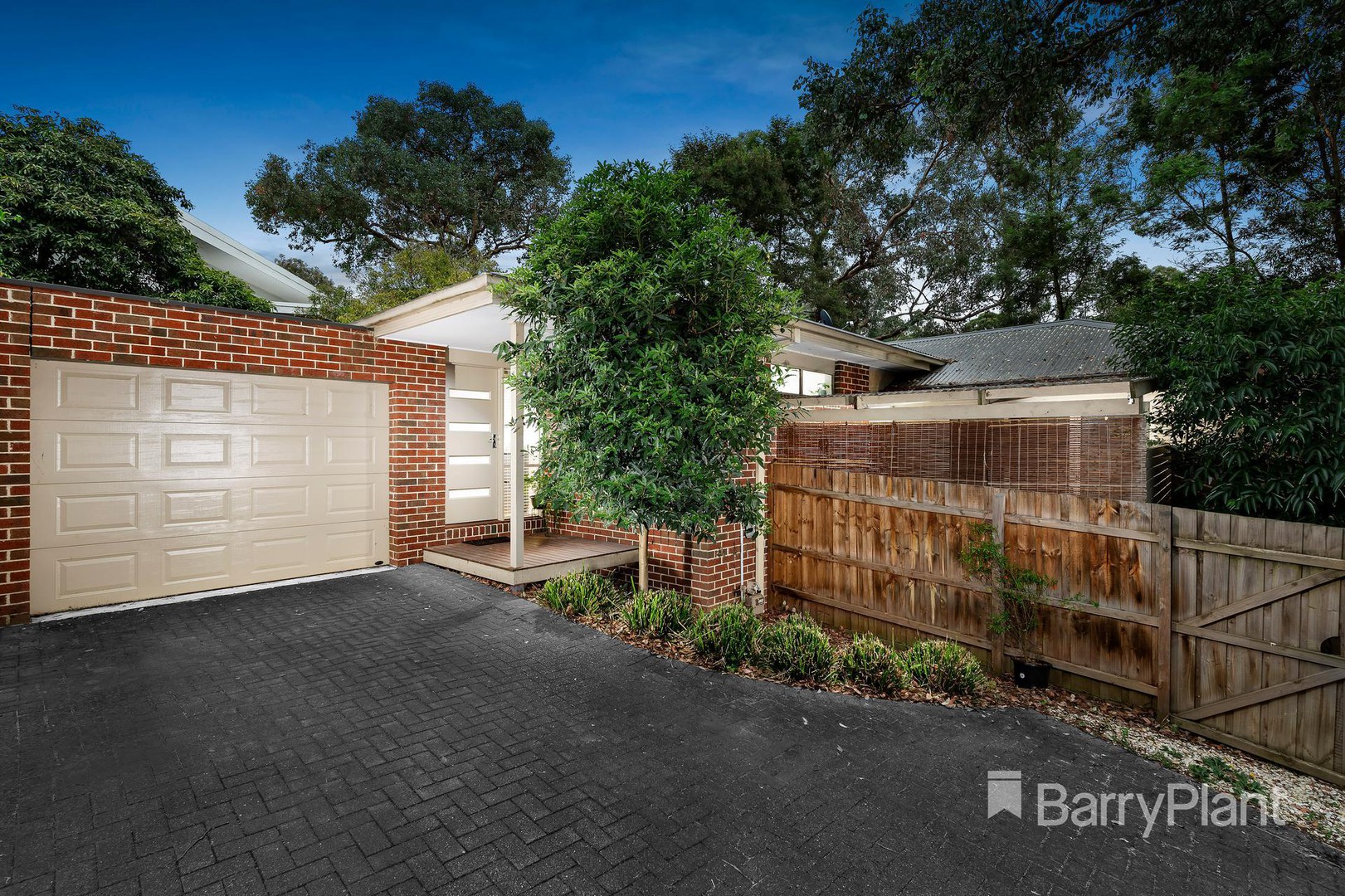 2/22 Turner StreetBriar Hill, VIC 3088, Briar Hill - Thumbnail 2