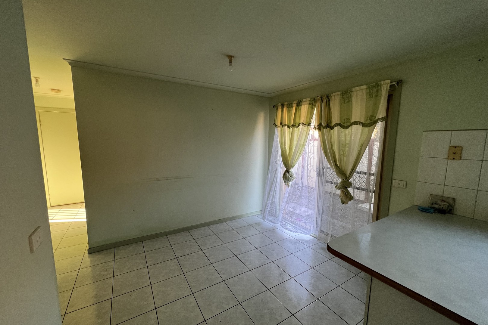 2/222 Biggs Street, St Albans, VIC 3021, St Albans - Thumbnail 4