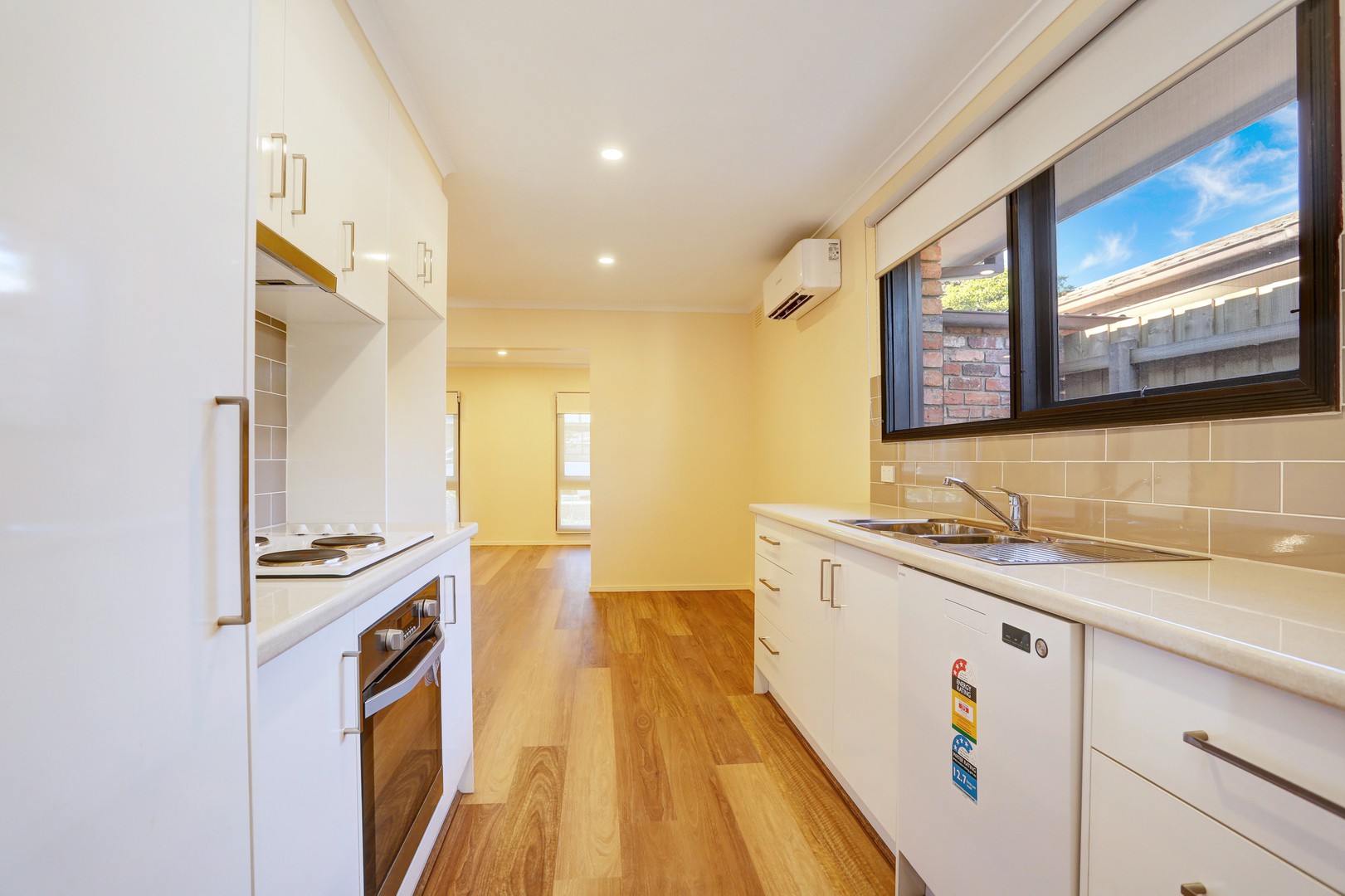 2/226 Warrigal Road, Cheltenham, VIC 3192, Cheltenham - Thumbnail 4