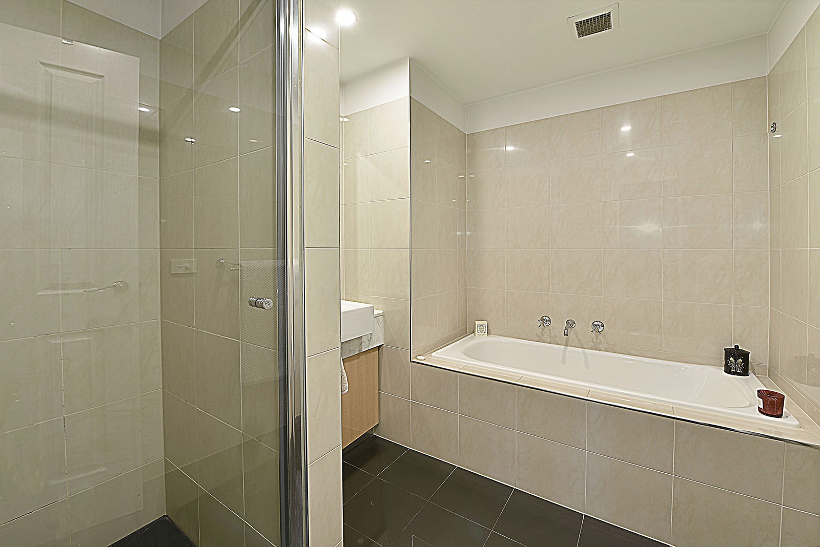 2/228 Buckley Street, Essendon, VIC 3040, Essendon - Thumbnail 5