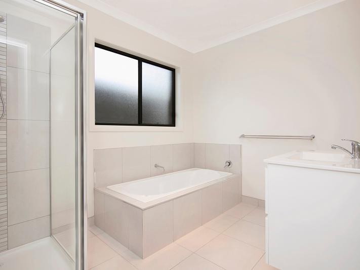 2/22a Emmett StreetGolden Square, VIC 3555  - Leased, Golden Square - Thumbnail 5
