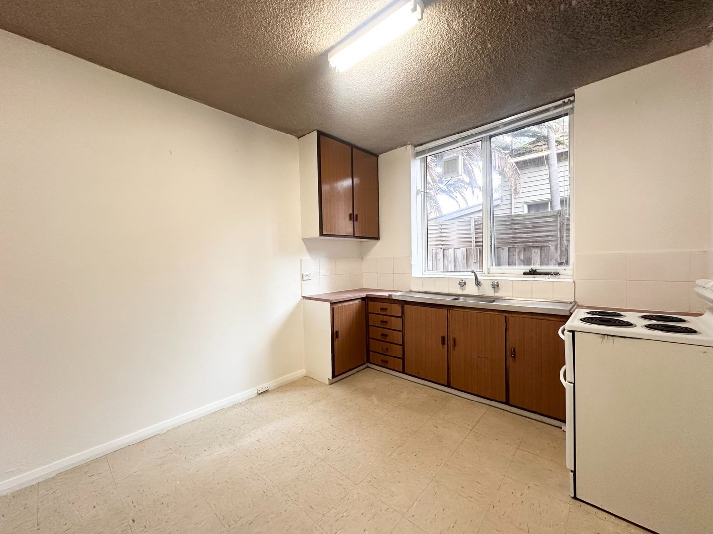 2/23-25 Balcombe Rd, Mentone, VIC 3194 - Thumbnail 1 - 14/01/2026