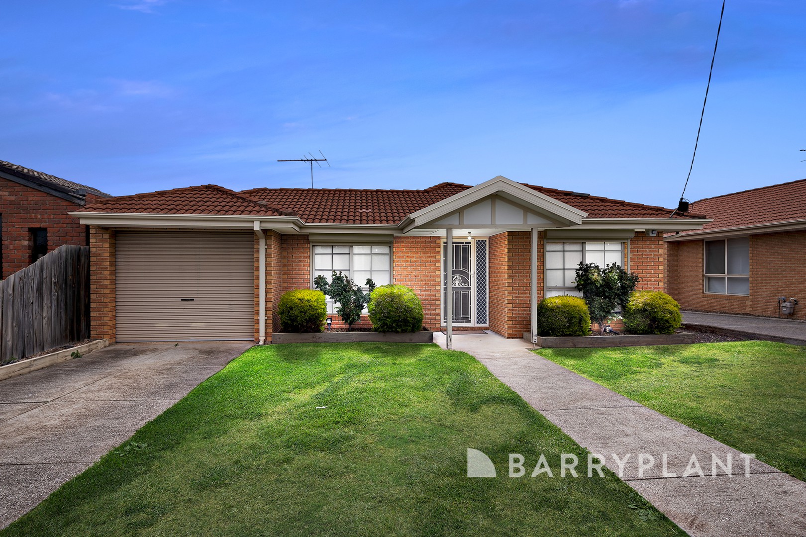 2/23-25 Galena Crescent, Kings Park - Image 1