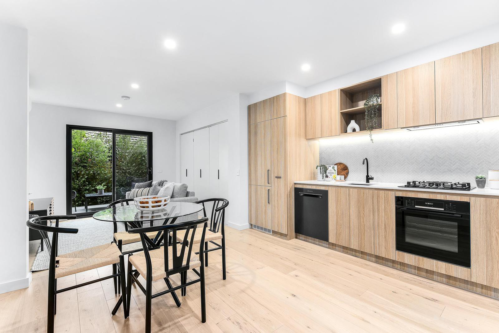 2/23 Carawatha Road, Doncaster, VIC 3108, Doncaster - Thumbnail 3