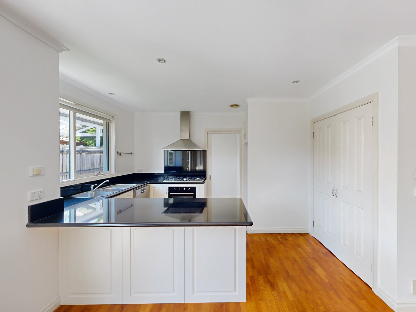 2/23 Hakea Street, Templestowe, VIC 3106, Templestowe - Thumbnail 3
