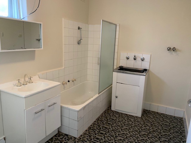 2/23 James Street, Box Hill, VIC 3128, Box Hill - Thumbnail 3