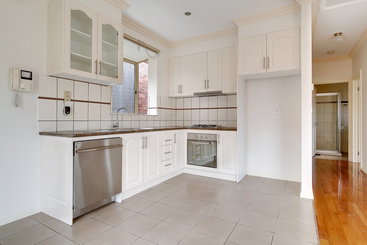 2/23 Main Street, Pascoe Vale, VIC 3044 - Thumbnail 2 - 12/02/2026