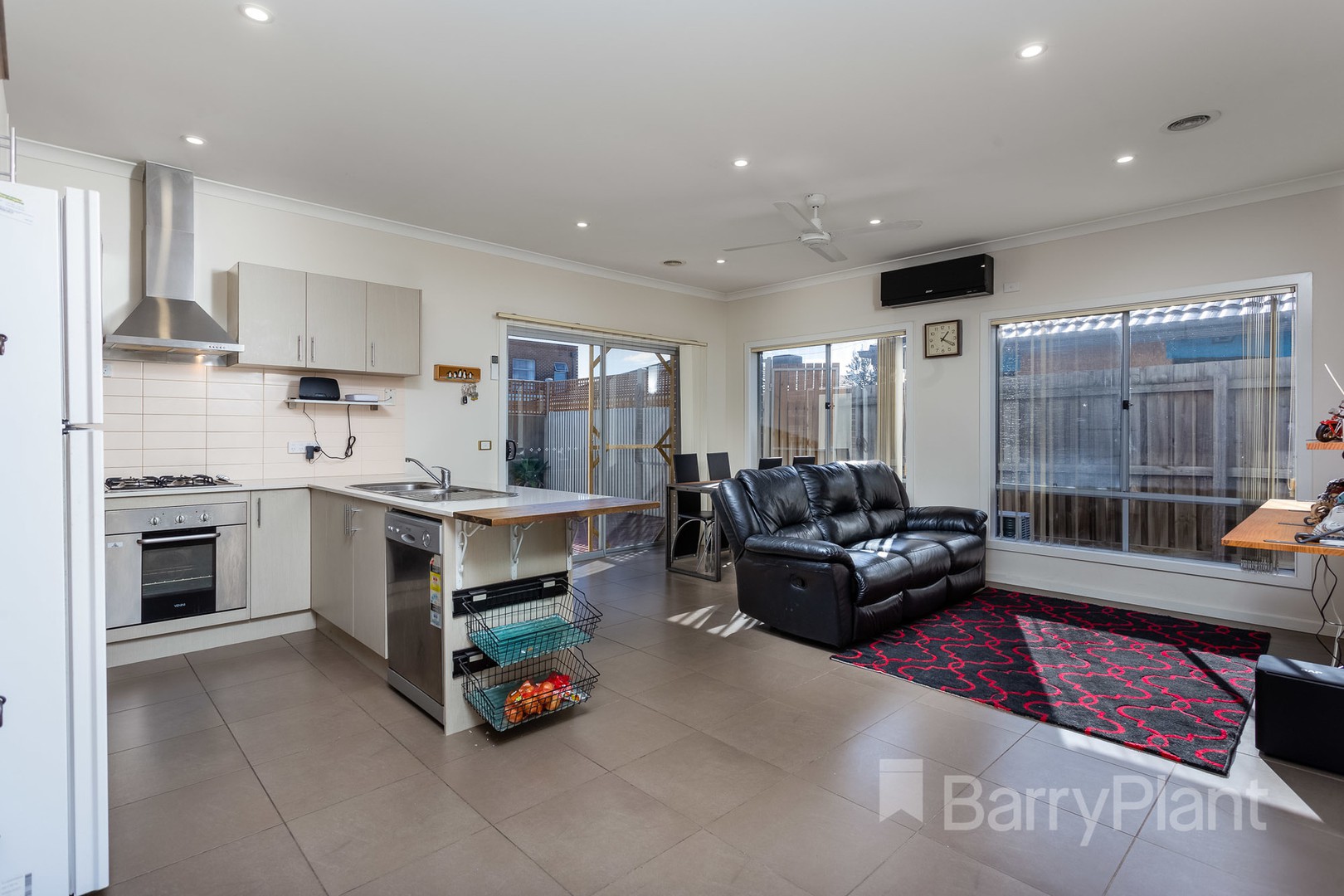 2/23 Tenerrife Crescent, Point Cook, VIC 3030, Point Cook - Thumbnail 4
