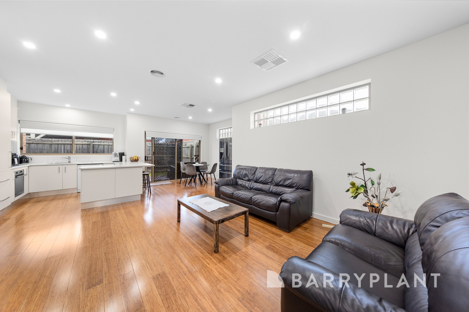 2/23 Woods Street, St Albans, VIC 3021, St Albans - Thumbnail 3