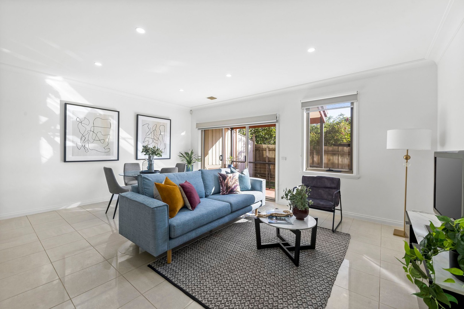 2/239 Pascoe Vale Road, Essendon, VIC 3040 - Thumbnail 2 - 06/05/2022