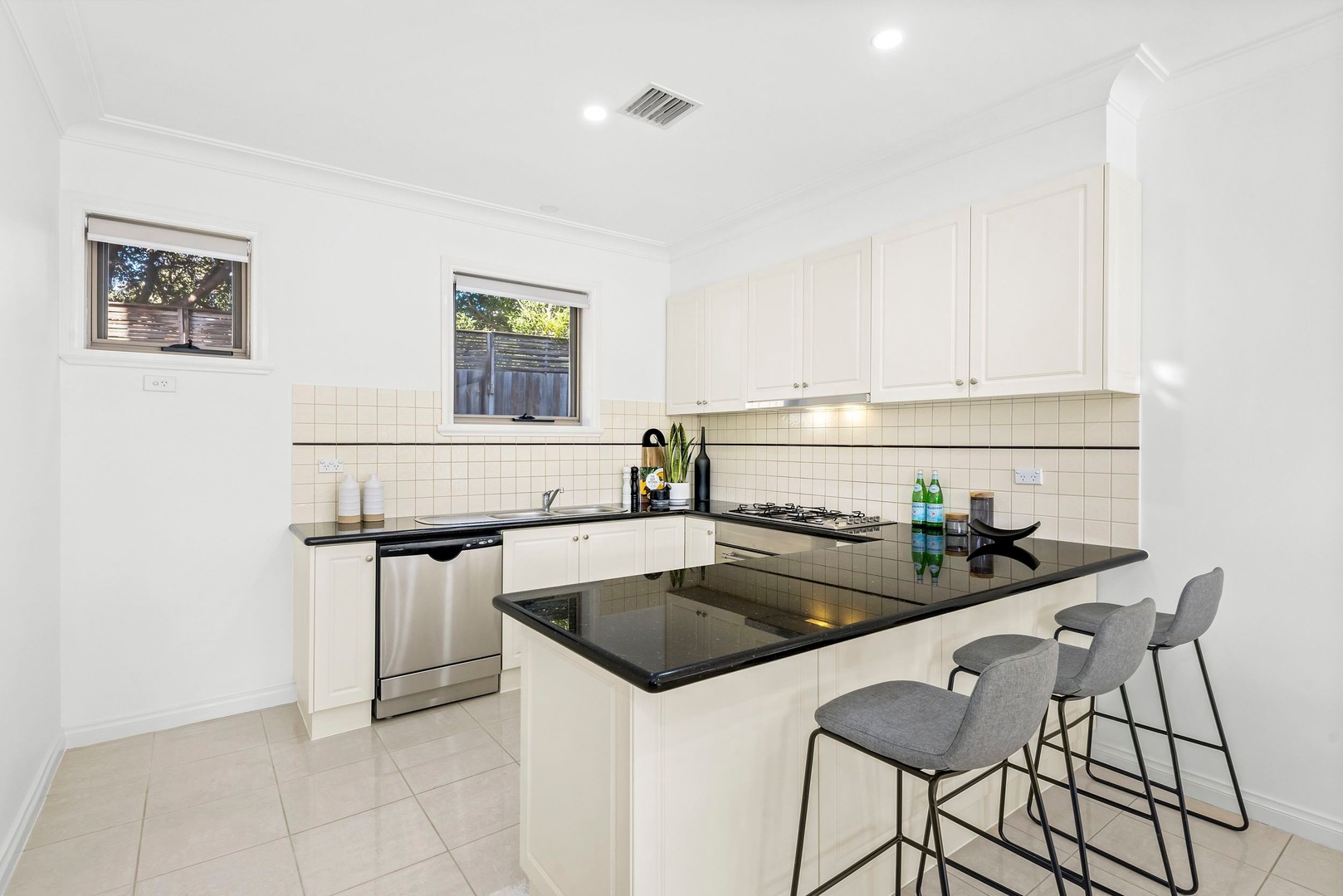 2/239 Pascoe Vale Road, Essendon, VIC 3040, Essendon - Thumbnail 3