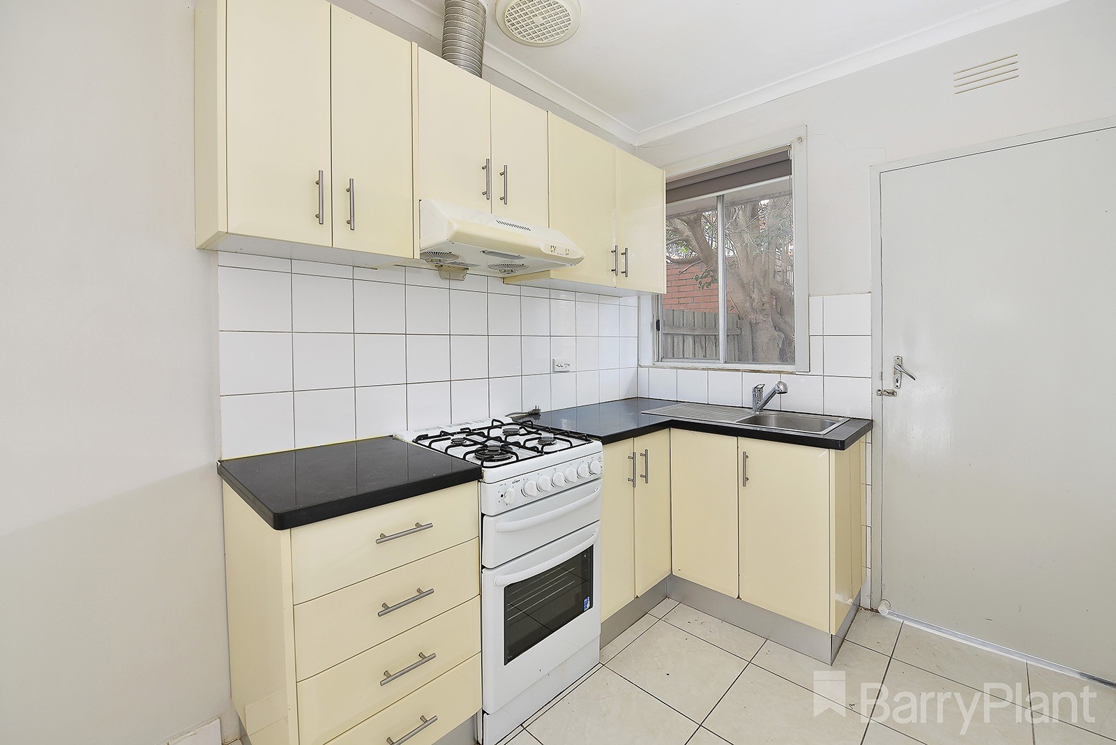 2/24 Chaleyer Street, Reservoir, VIC 3073 - Thumbnail 2 - 04/11/2021