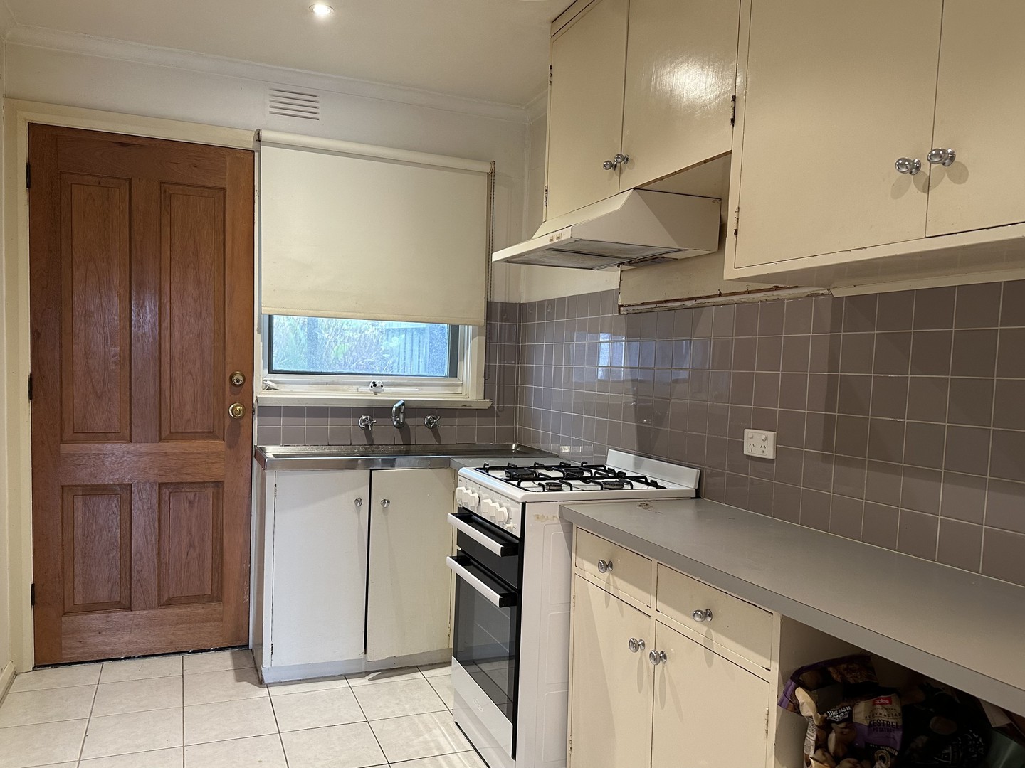 2/24 Creek Road, Mitcham, VIC 3132, Mitcham - Thumbnail 2