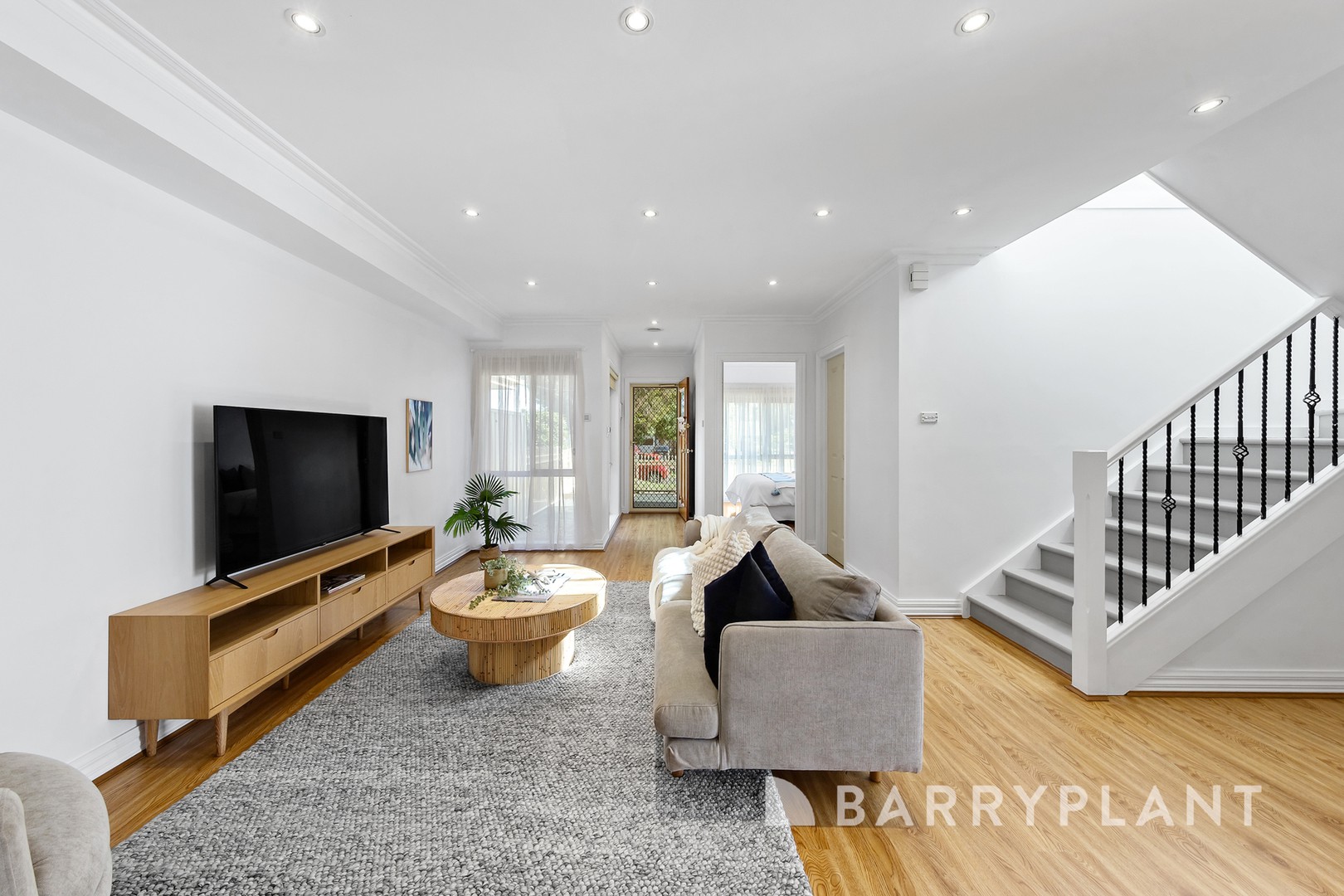 2/24 Elizabeth Street, St Albans, VIC 3021, St Albans - Thumbnail 3