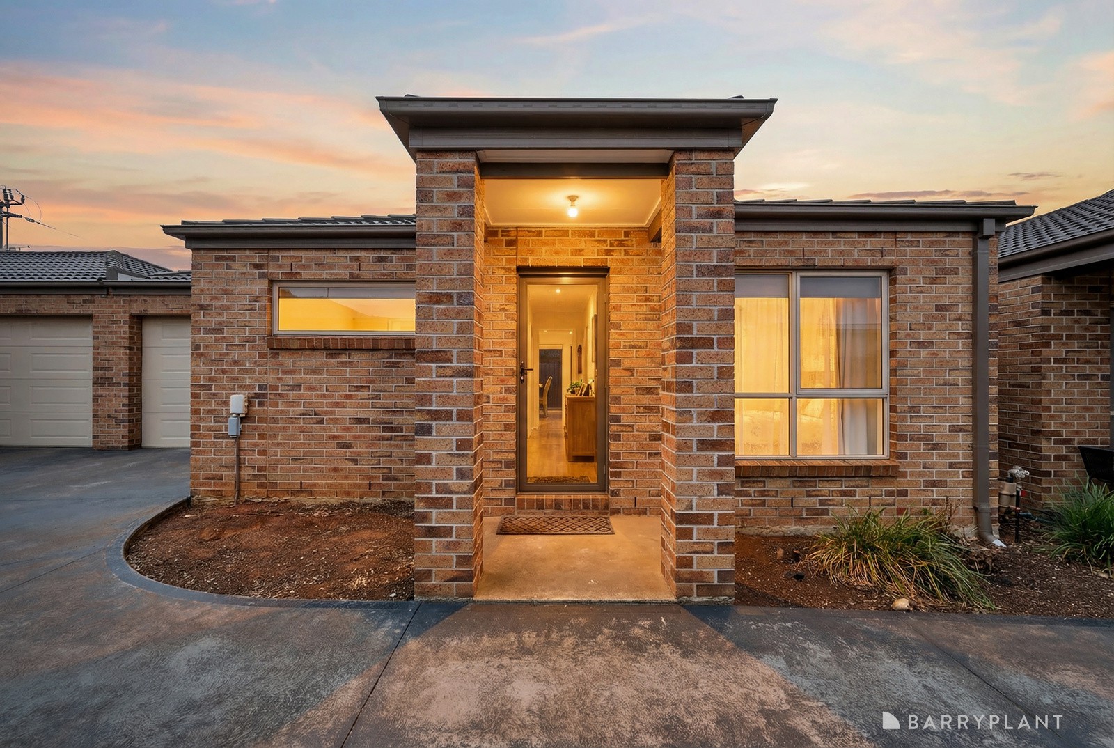 2/24 Exford Road, Melton South, VIC 3338 - Thumbnail 2 - 11/02/2026