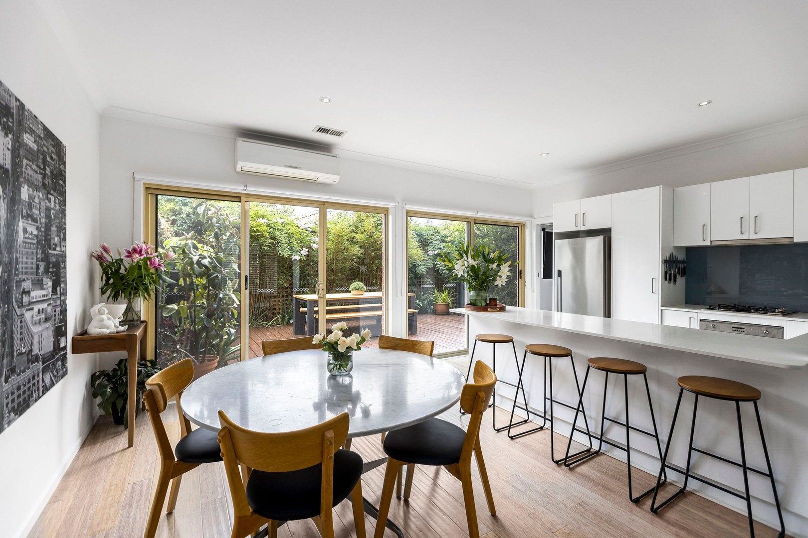 2/24 Lind Street, Strathmore, VIC 3041, Strathmore - Thumbnail 2