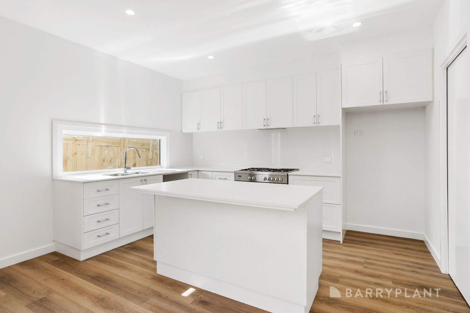 2/24 Mark Street, Rosebud, VIC 3939 - Thumbnail 2 - 23/01/2026