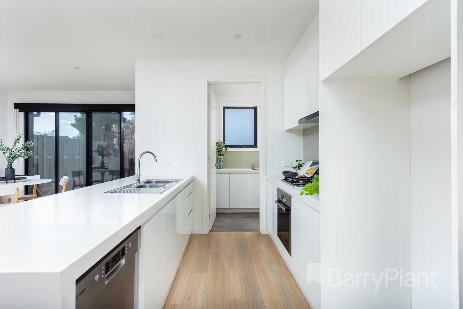 2/24 Point Cook Road, Altona Meadows, VIC 3028, Altona Meadows - Thumbnail 3