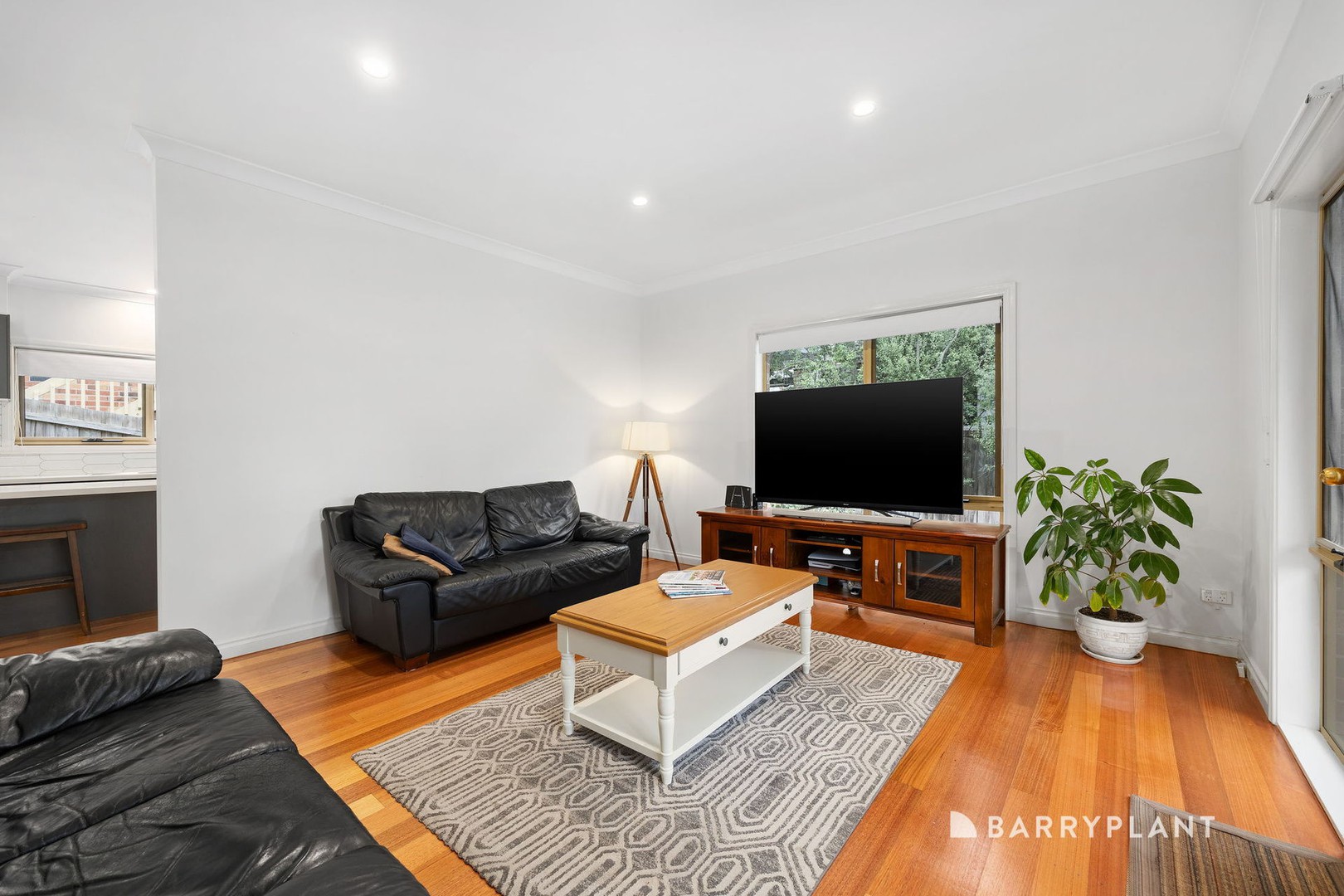 2/24 Railway Road, Briar Hill, VIC 3088 - Thumbnail 2 - 06/05/2026