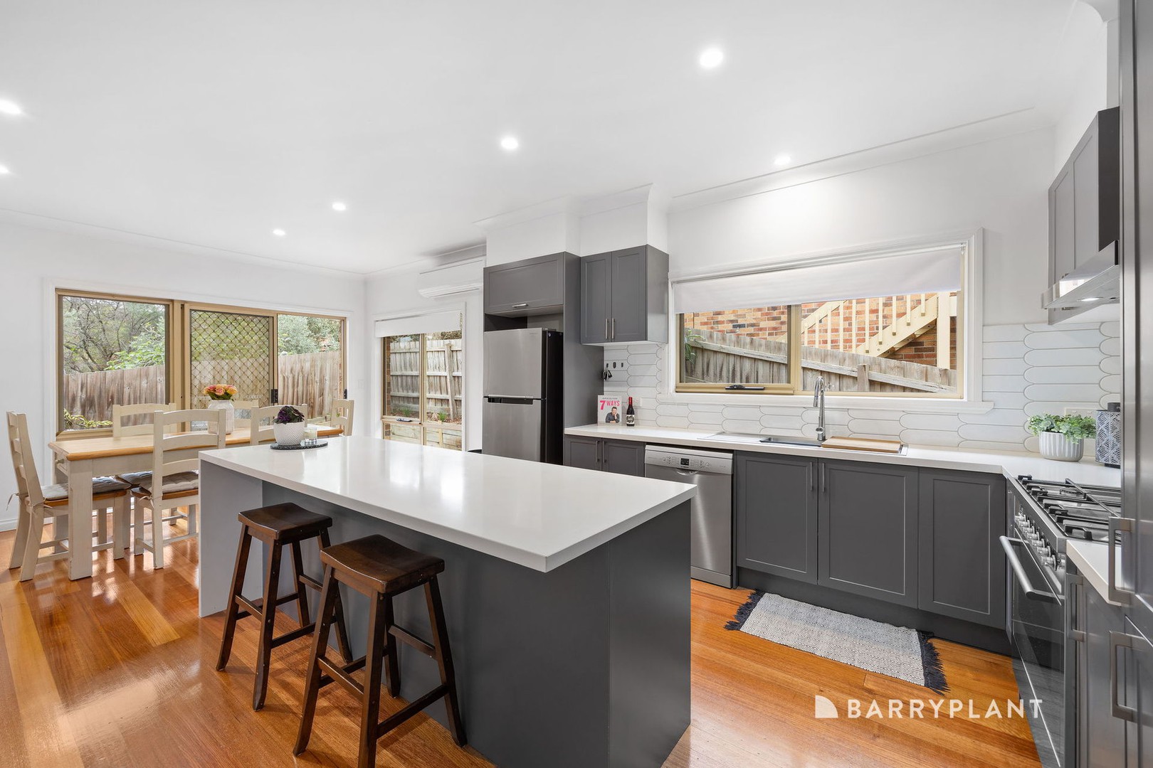2/24 Railway Road, Briar Hill, VIC 3088, Briar Hill - Thumbnail 6