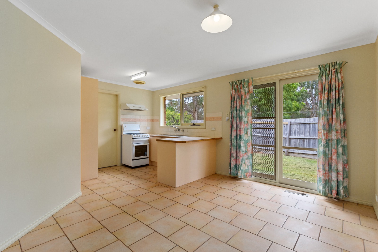2/24 Stirling Street, Ferntree Gully, VIC 3156, Ferntree Gully - Thumbnail 5
