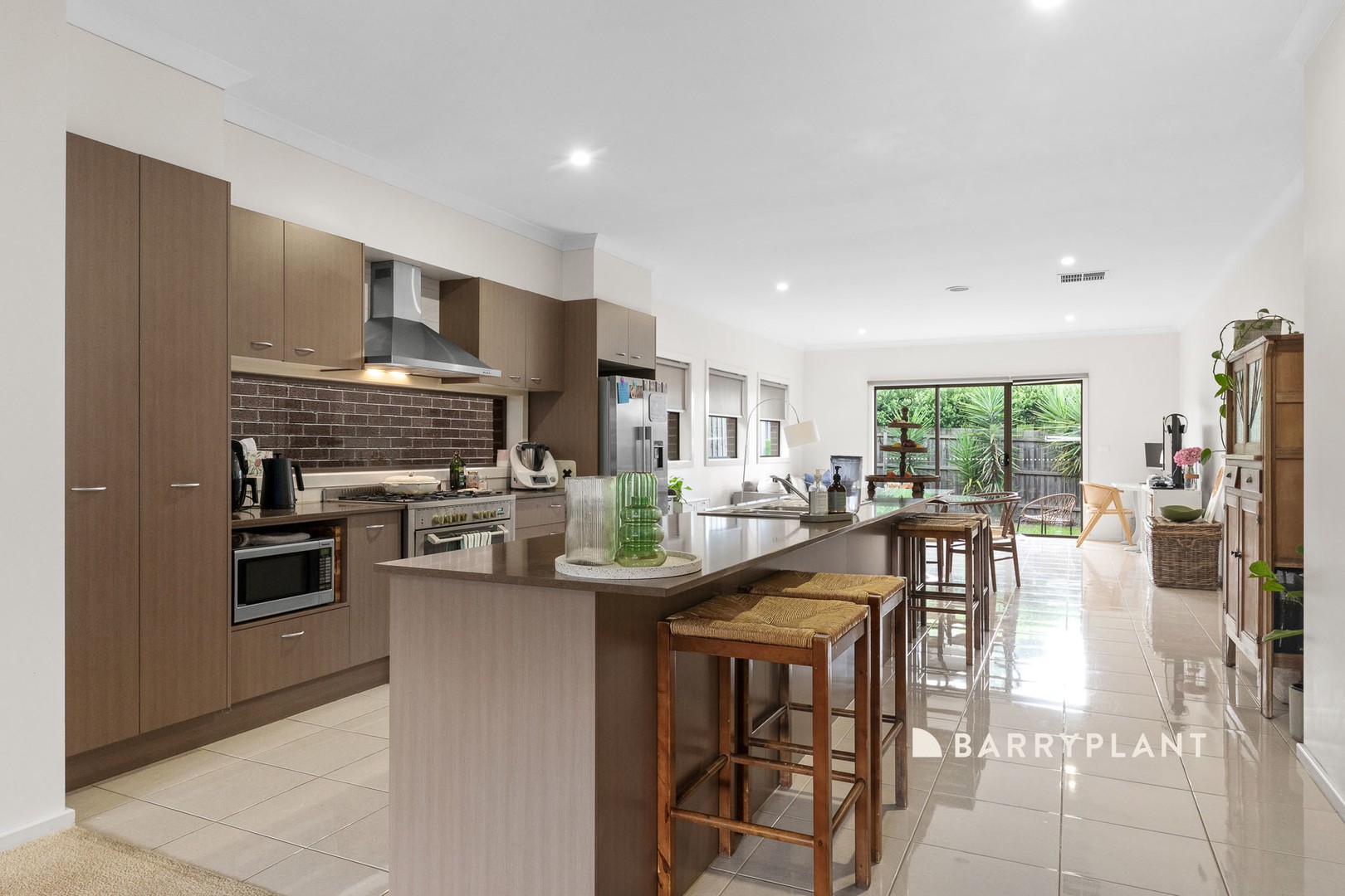 2/241-253 Soldiers Road, Beaconsfield, VIC 3807 - Thumbnail 2 - 17/07/2024